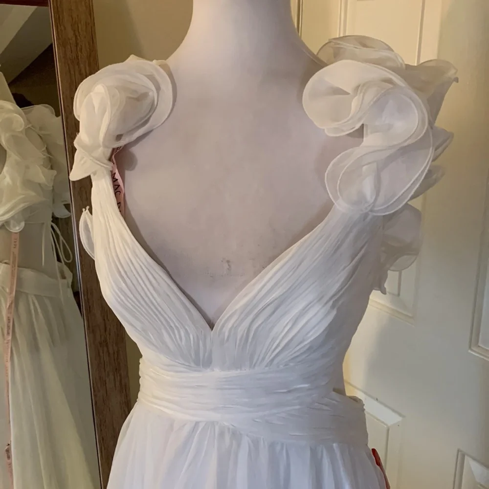 MAC DUGGAL
Ruffle-Sleeve V-Neck Tiered Chiffon Maxi Dress Anthropologie - Picture 7 of 17